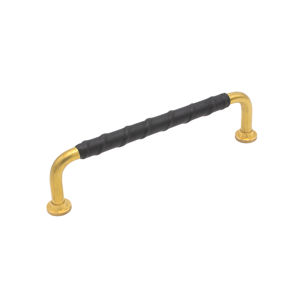 Handle 1353 - Untreated Brass/Black Leather in the group Cabinet Handles / Color/Material / Leather at Beslag Online (1353-massing-lader-svart)