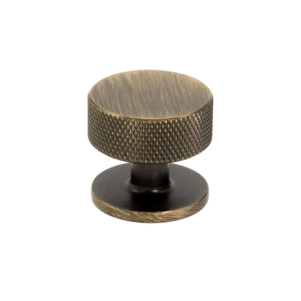 Cabinet Knob Crest - 32mm - Antique Bronze in the group Cabinet Knobs / Color/Material / Antique at Beslag Online (309143-11)