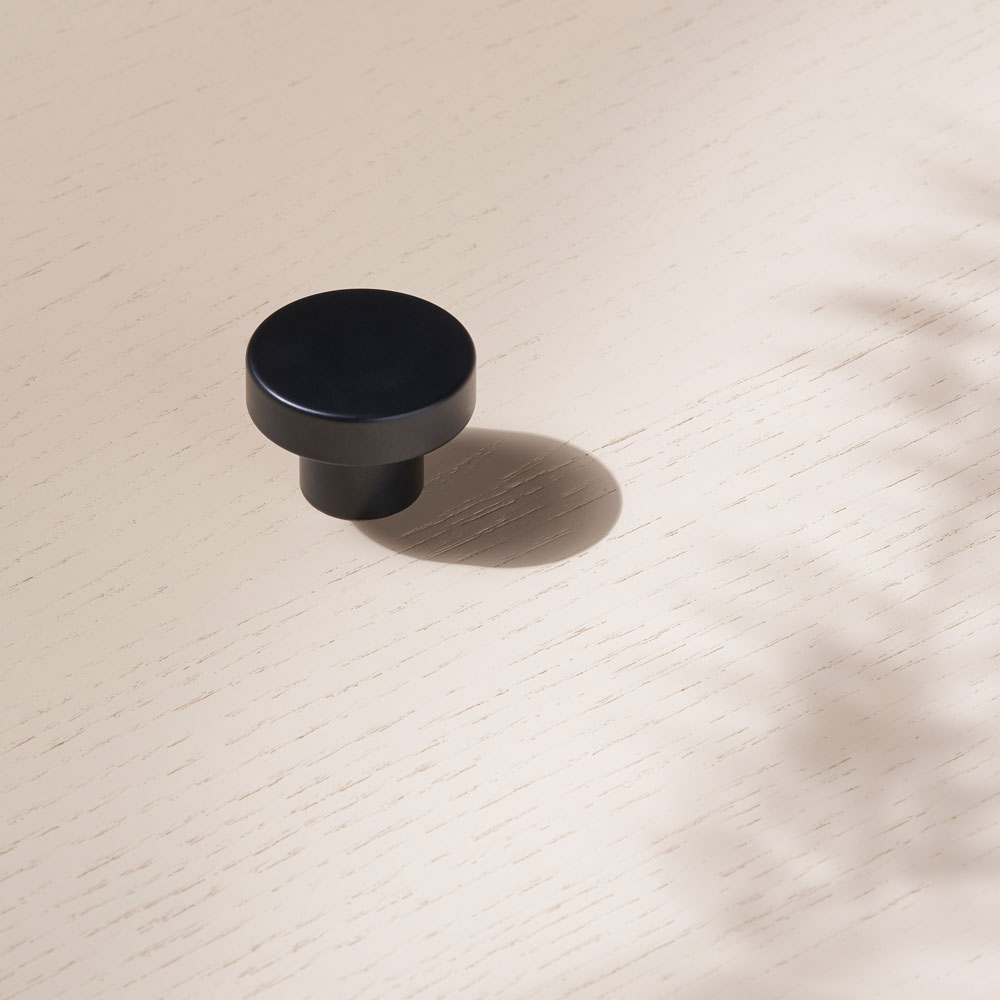 Toniton Circular Knob - Black in the group Cabinet Handles / All Handles / Toniton x Beslag Design at Beslag Online (401000-11)
