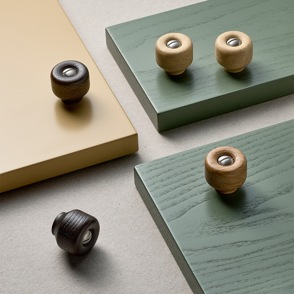 Cabinet Knob Nola - 30mm - Dark Stained Oak