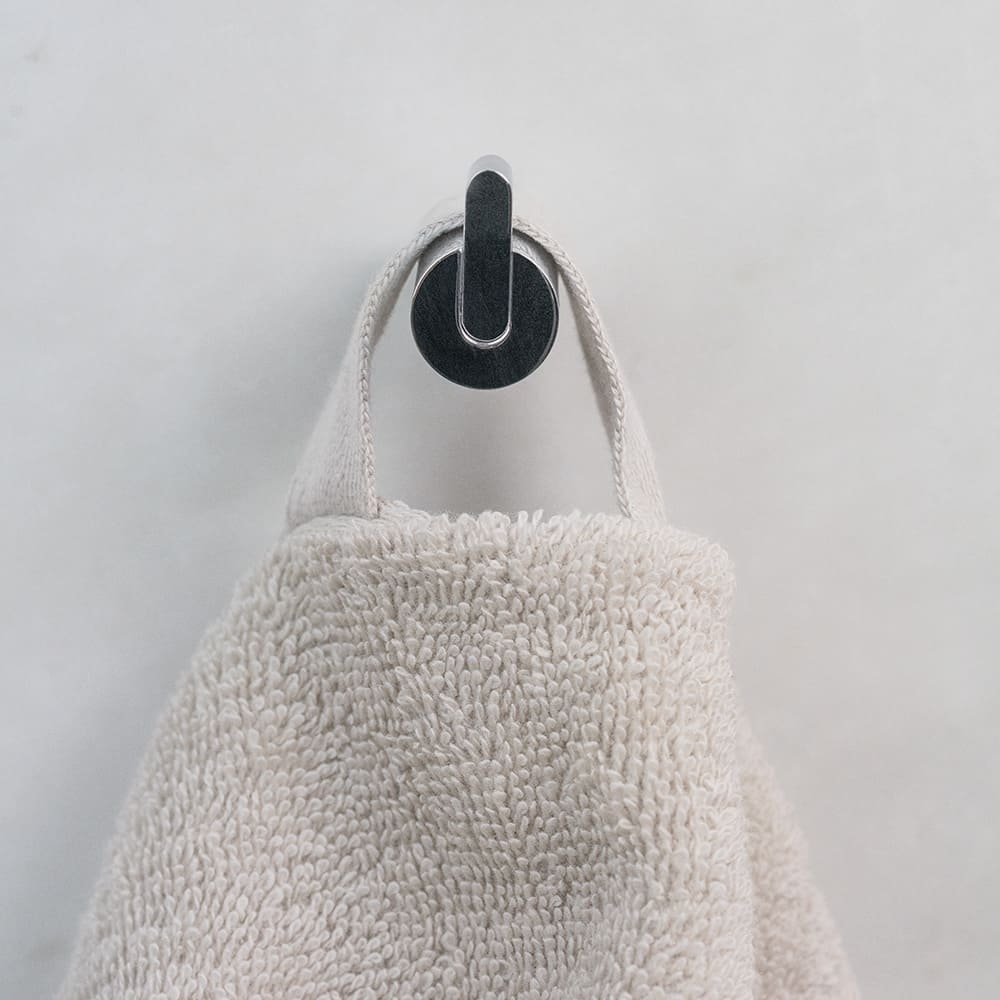 Single Hook Flow - Polished Chrome