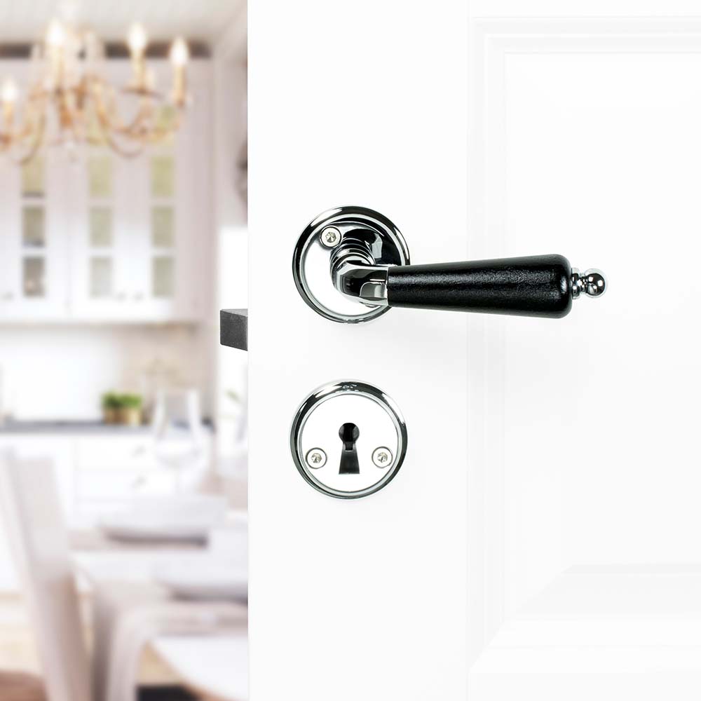 Door handles for interior doors