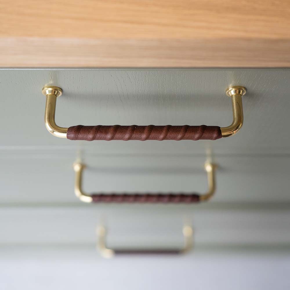 Handle 1353 - Polished Brass/Brown Leather