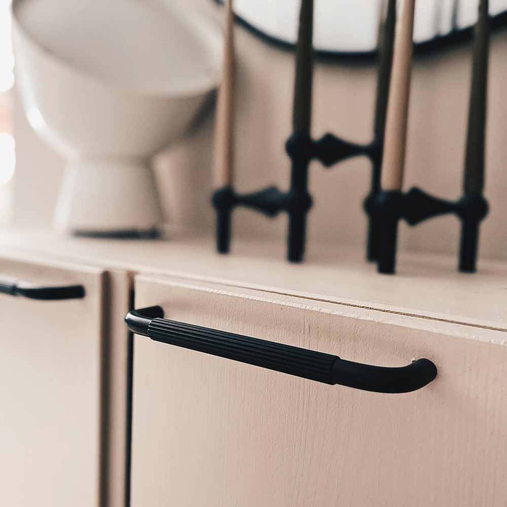 Handle Helix Stripe - Matte Black