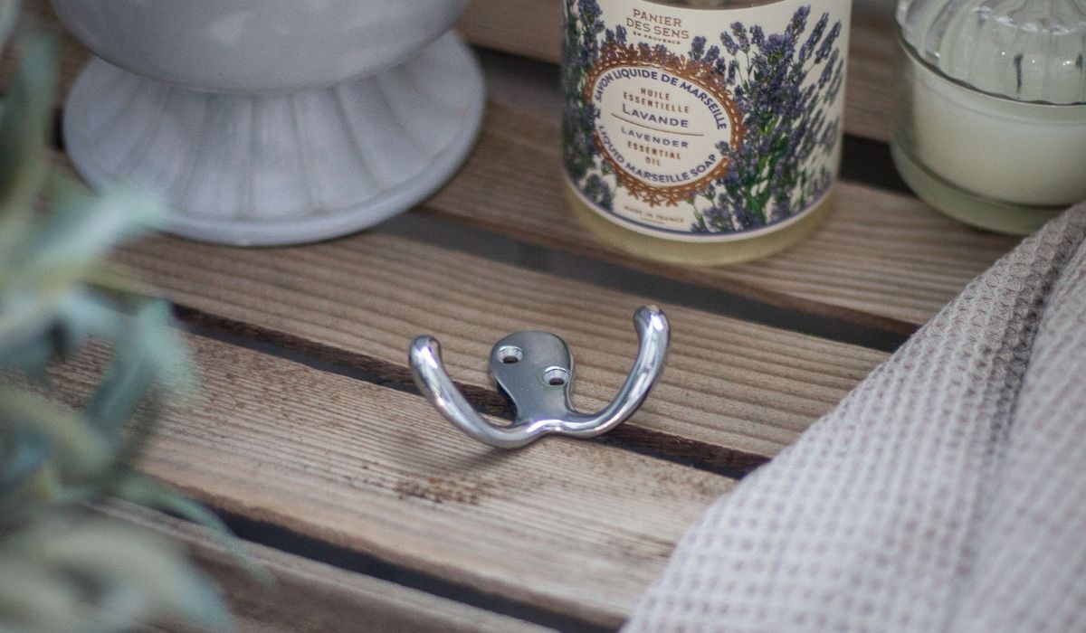 Wall hooks