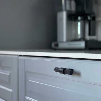 Cabinet Knob T Helix Stripe - Matte Black