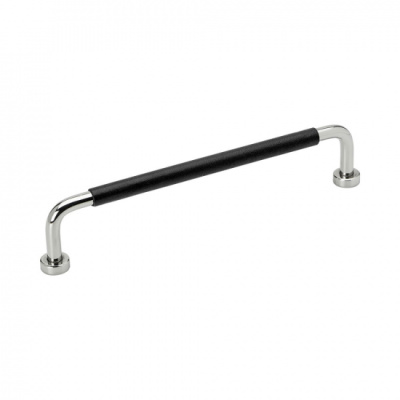 Handle Lounge - 160mm - Chrome/Black Leather in the group Cabinet Handles / Color/Material / Leather at Beslag Online (370100-11)