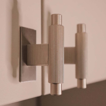 Cabinet Knob T Arpa/Back Plate - Stainless Steel Look