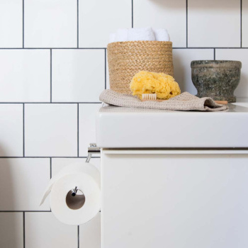 Base 200 Toilet Roll Holder - Chrome